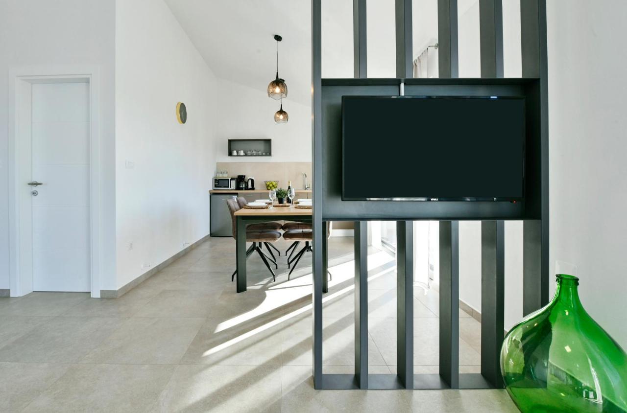R2 Apartment By Residence Rudan Vižinada 外观 照片